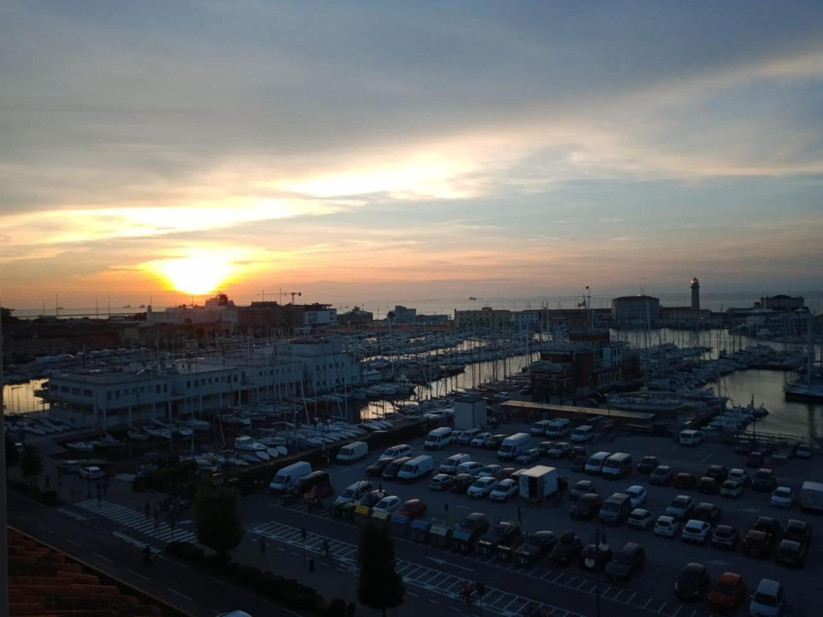 Mansarda Centrale Vista Mare Διαμέρισμα Τεργέστη Εξωτερικό φωτογραφία